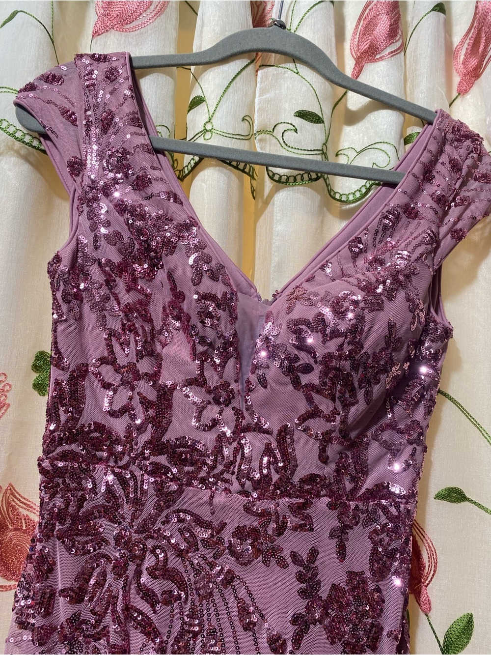 Elegant Purple Sequin Backless Dress